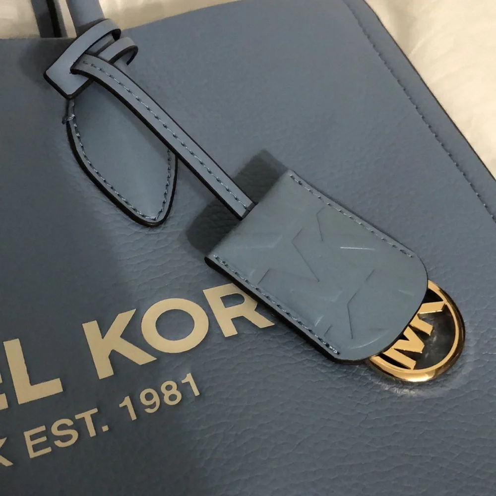 Michael Kors Mirella Med Leather Tote - Picture 10 of 11
